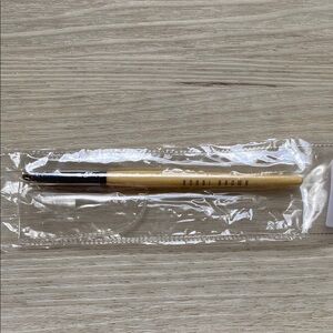 Bobbi Brown Natural Wood Makeup Brush